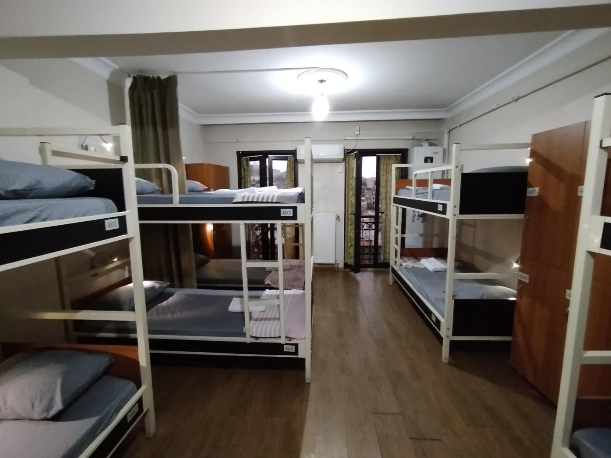 Taksim City Ivy Hostel Istanbul Ngoại thất bức ảnh