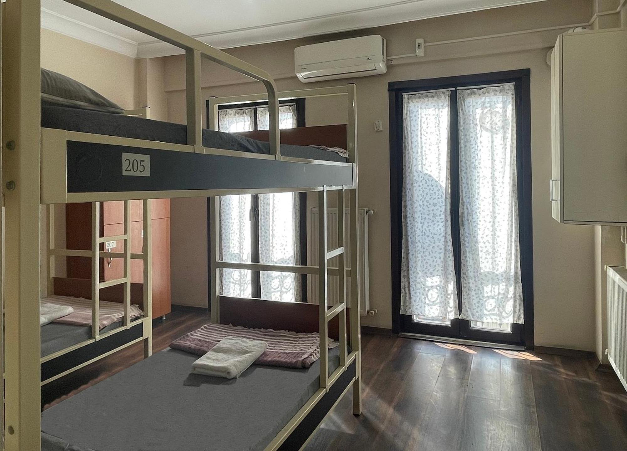 Taksim City Ivy Hostel Istanbul Ngoại thất bức ảnh