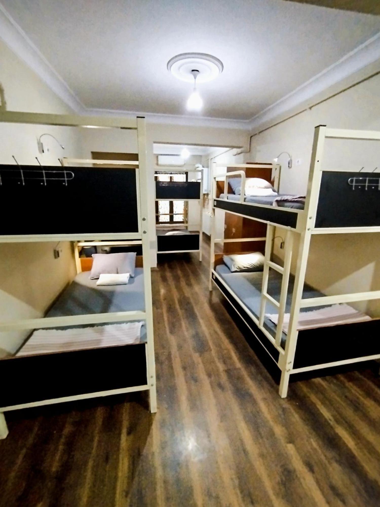 Taksim City Ivy Hostel Istanbul Ngoại thất bức ảnh