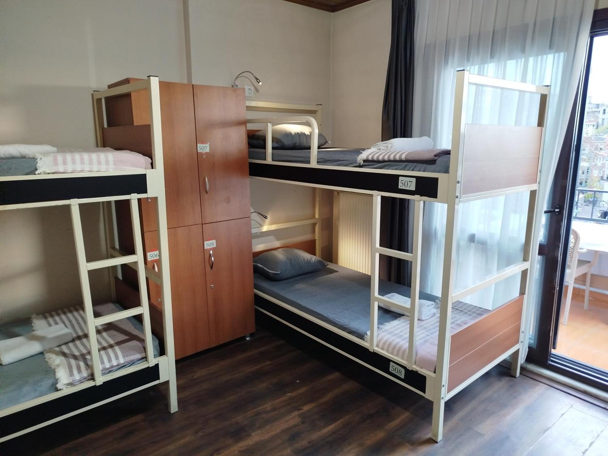 Taksim City Ivy Hostel Istanbul Ngoại thất bức ảnh