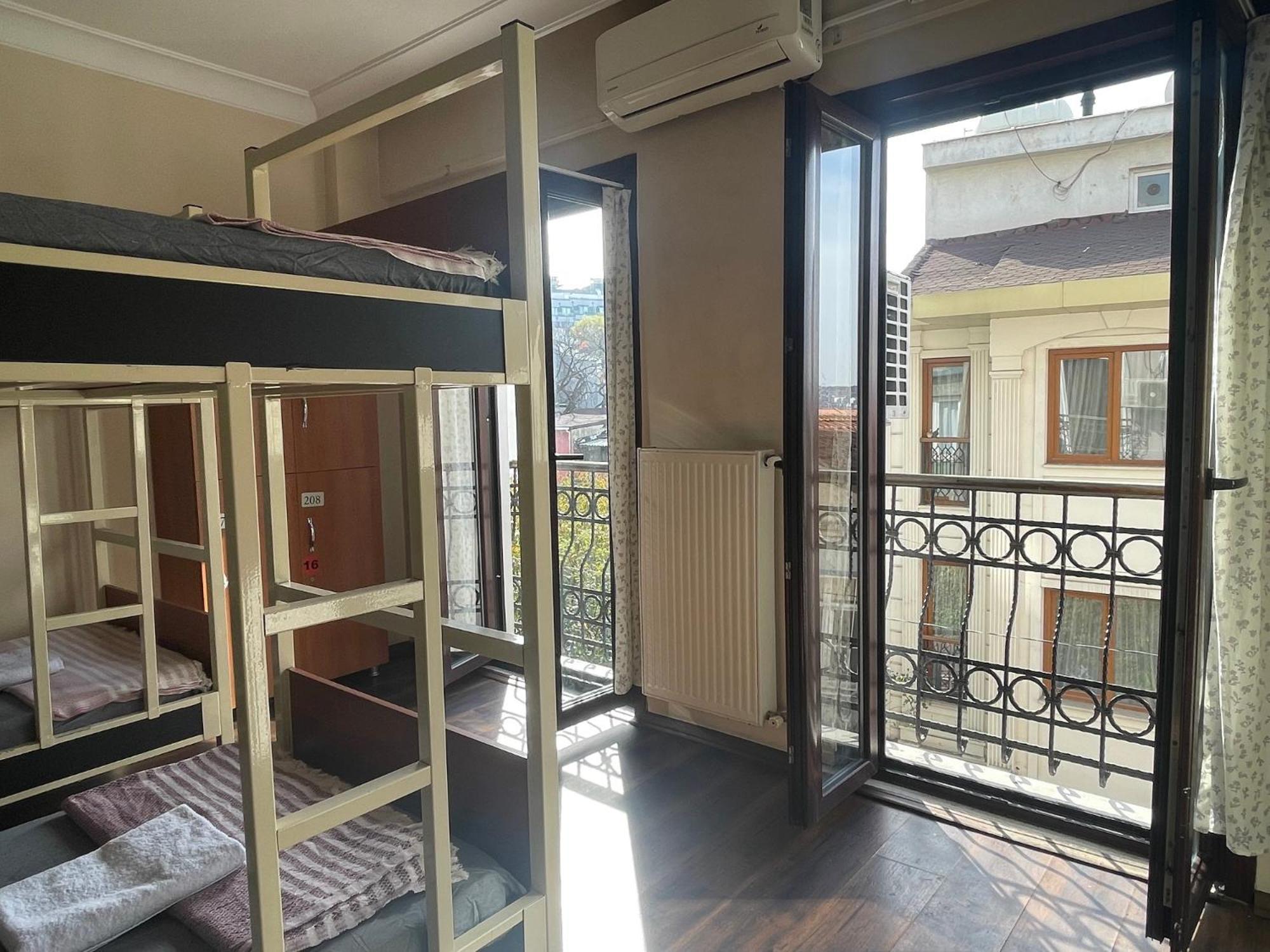 Taksim City Ivy Hostel Istanbul Ngoại thất bức ảnh